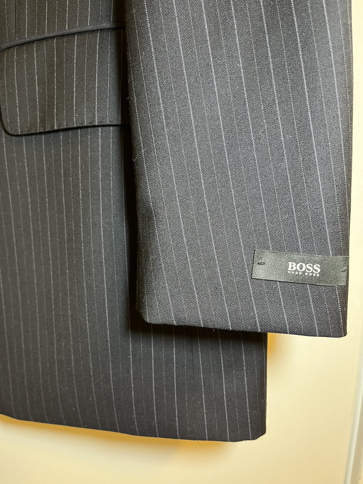 Brand new Hugo Boss suit - photo 3