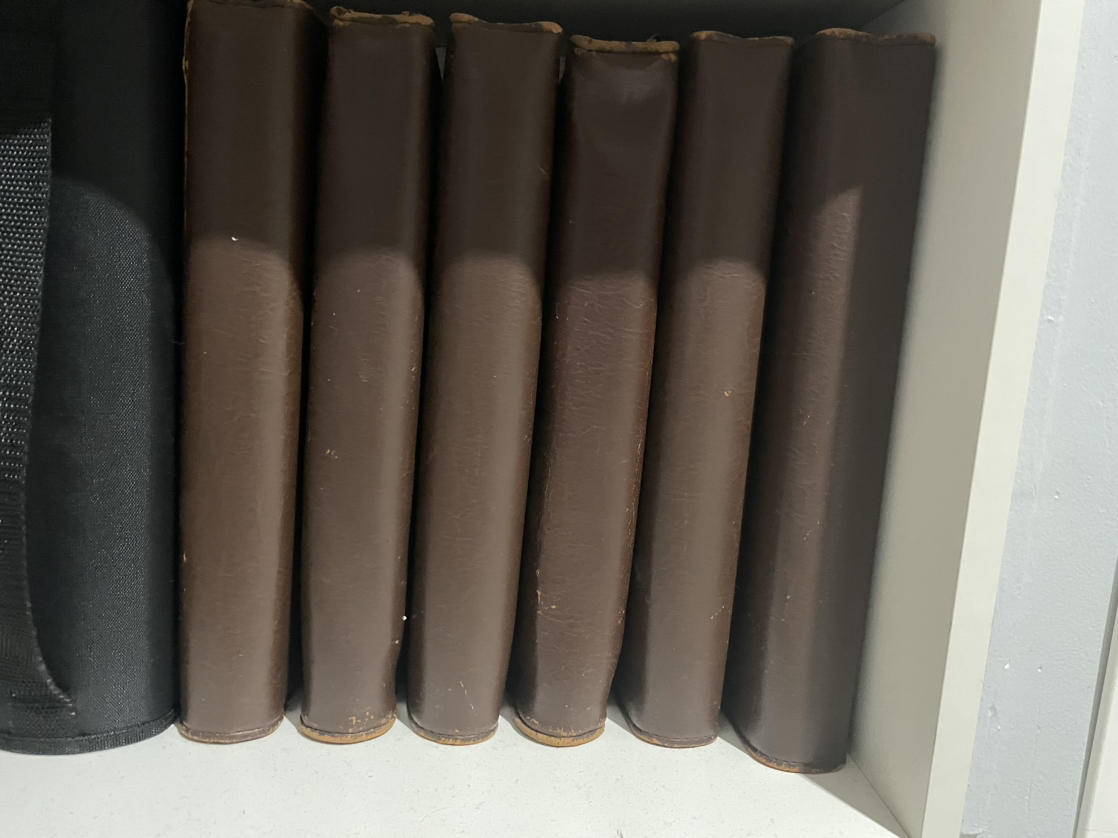 Six CD cases full of CDs! ❄️ image indicator(2)