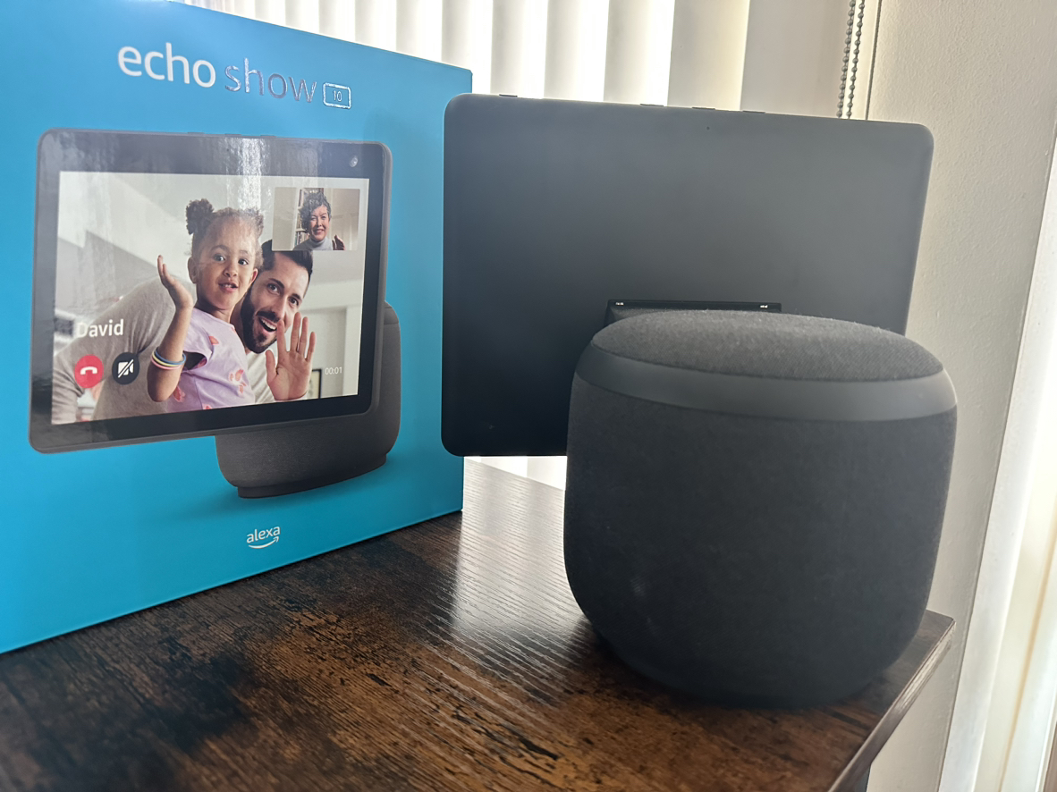 Echo Show 10 (3rd Gen) | with Alexa Charcoal - photo 2