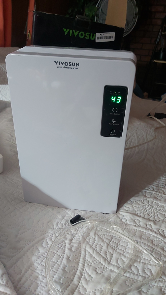 Vivosun dehumidifier - photo 2