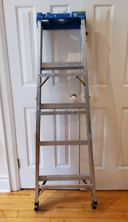 Step Ladder 5'