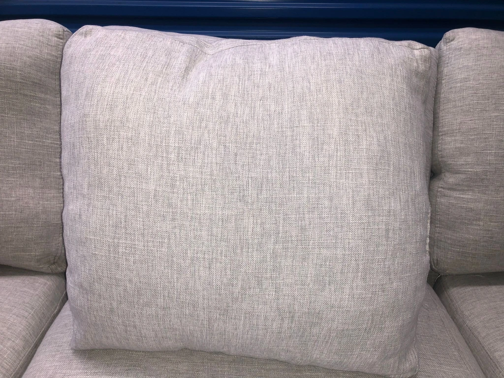 FREE DELIVERY 🚚💨 LIKE NEW 2 PIECE 4 SEATER SECTIONAL SOFA/COUCH image indicator(6)