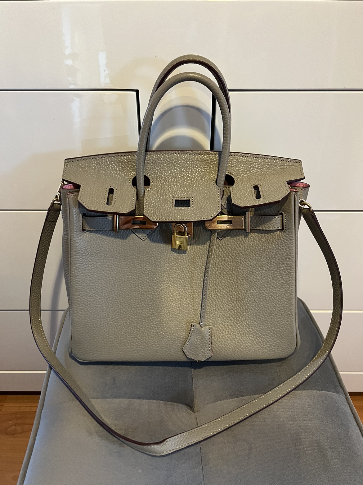 House of hello bag thumbnail