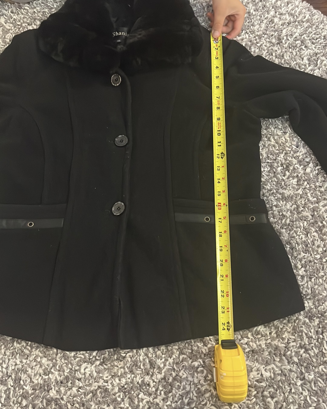 Women’s wool coat size large image indicator(4)