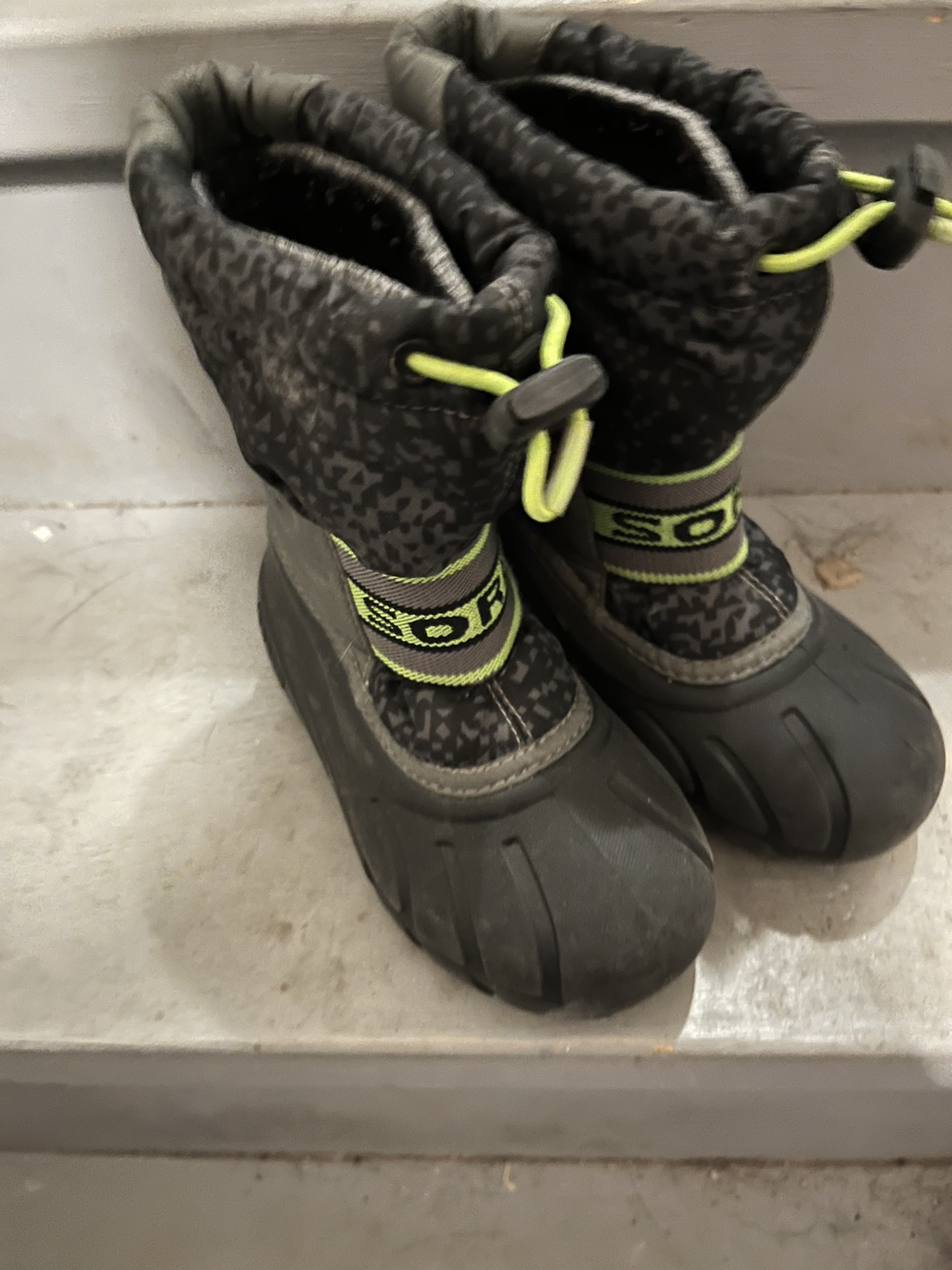 Kids size 10 boots