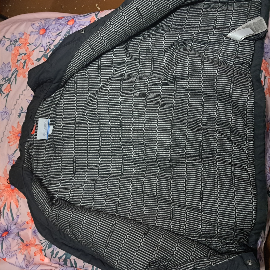 ❄️ winter jacket size  large image indicator(2)