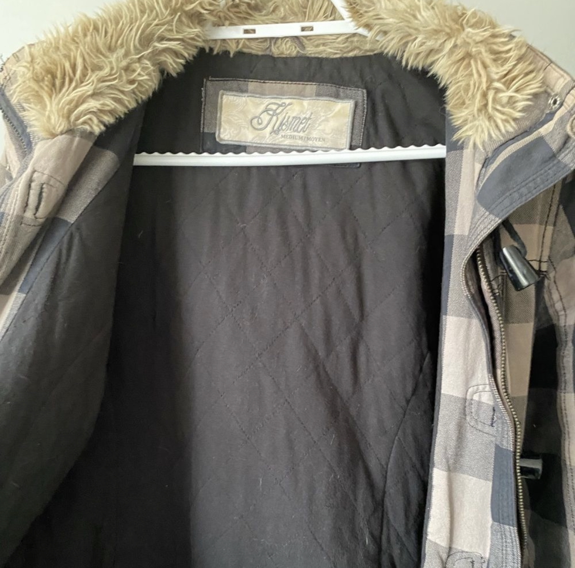 Kismet plaid jacket with faux fur lined hood sz M image indicator(4)