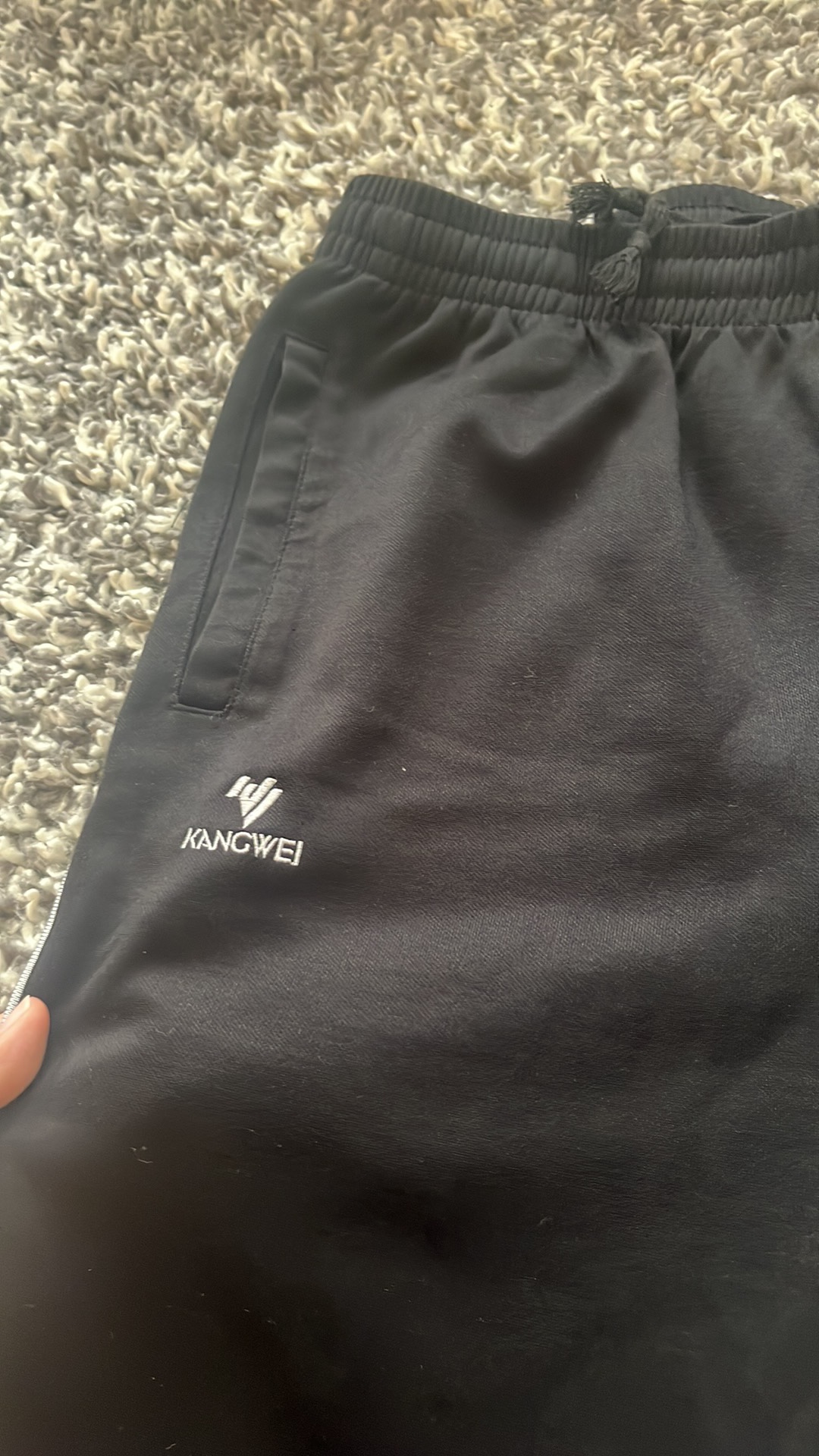 Sweat pants image indicator(2)