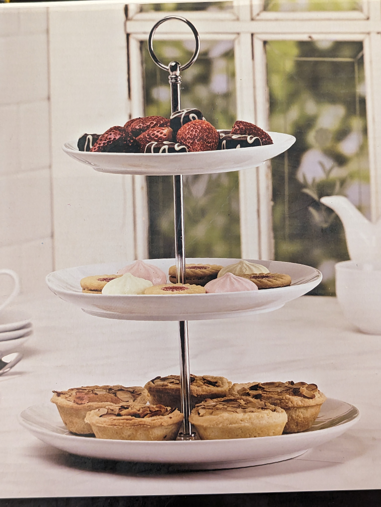 3-tier Dessert/Pastry Serving Tray ❄️