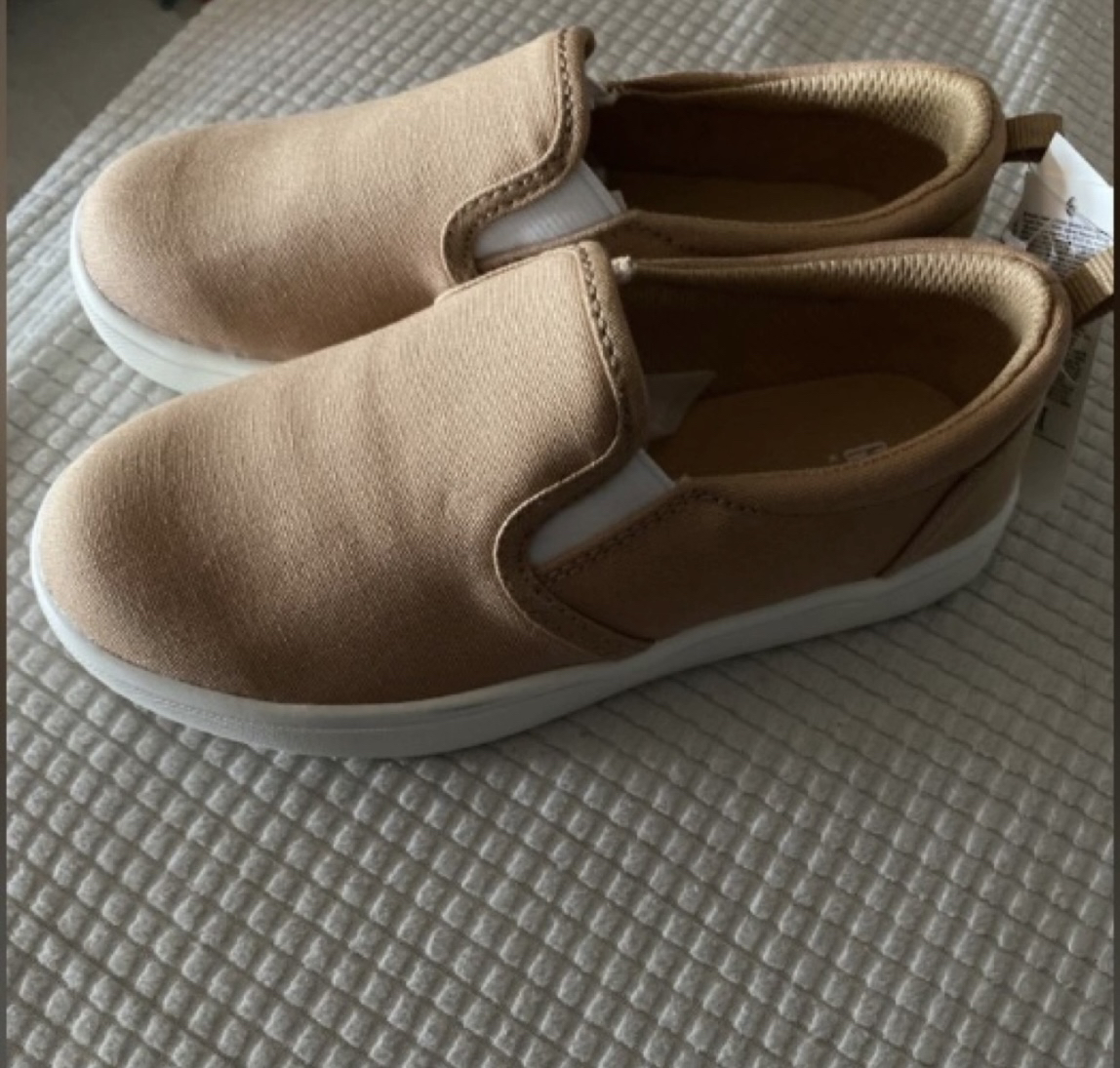 Kids sneakers (kids size 12) image indicator(2)