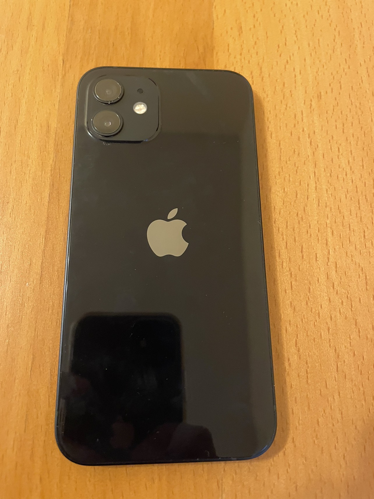 iPhone 12 - photo 2