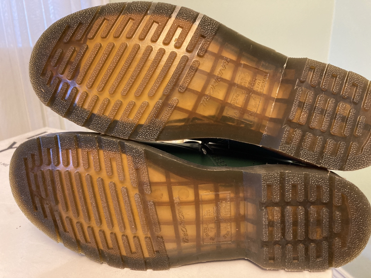 Dr Martens image indicator(5)