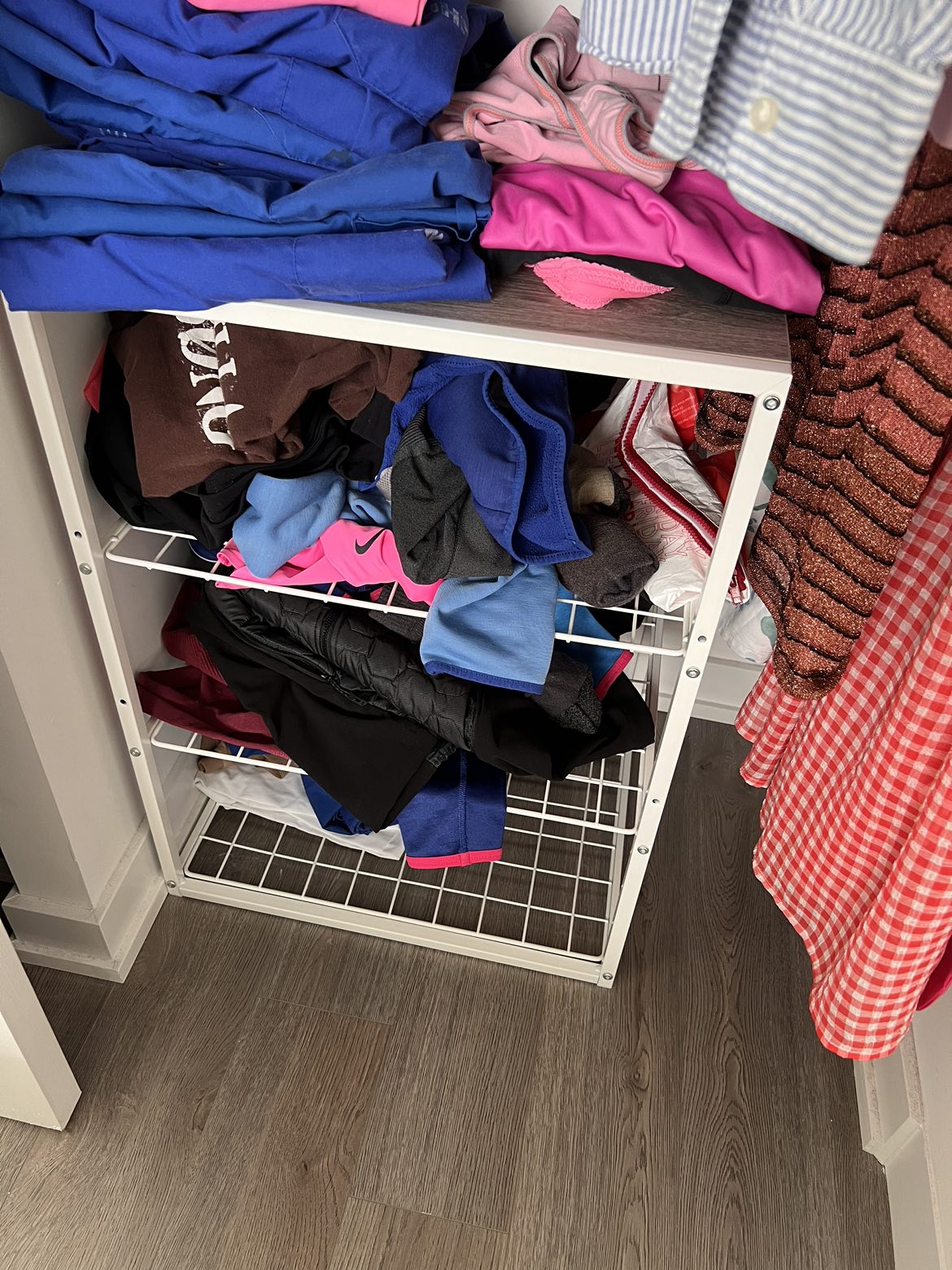 Shelf storage