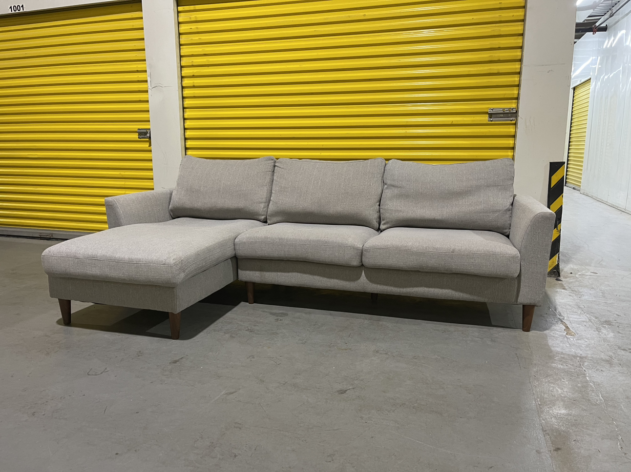 FREE DELIVERY | Modern Right Facing Sectional - photo 5