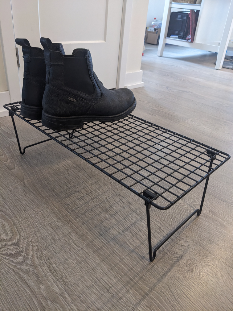 Free IKEA Shoe rack - photo 2