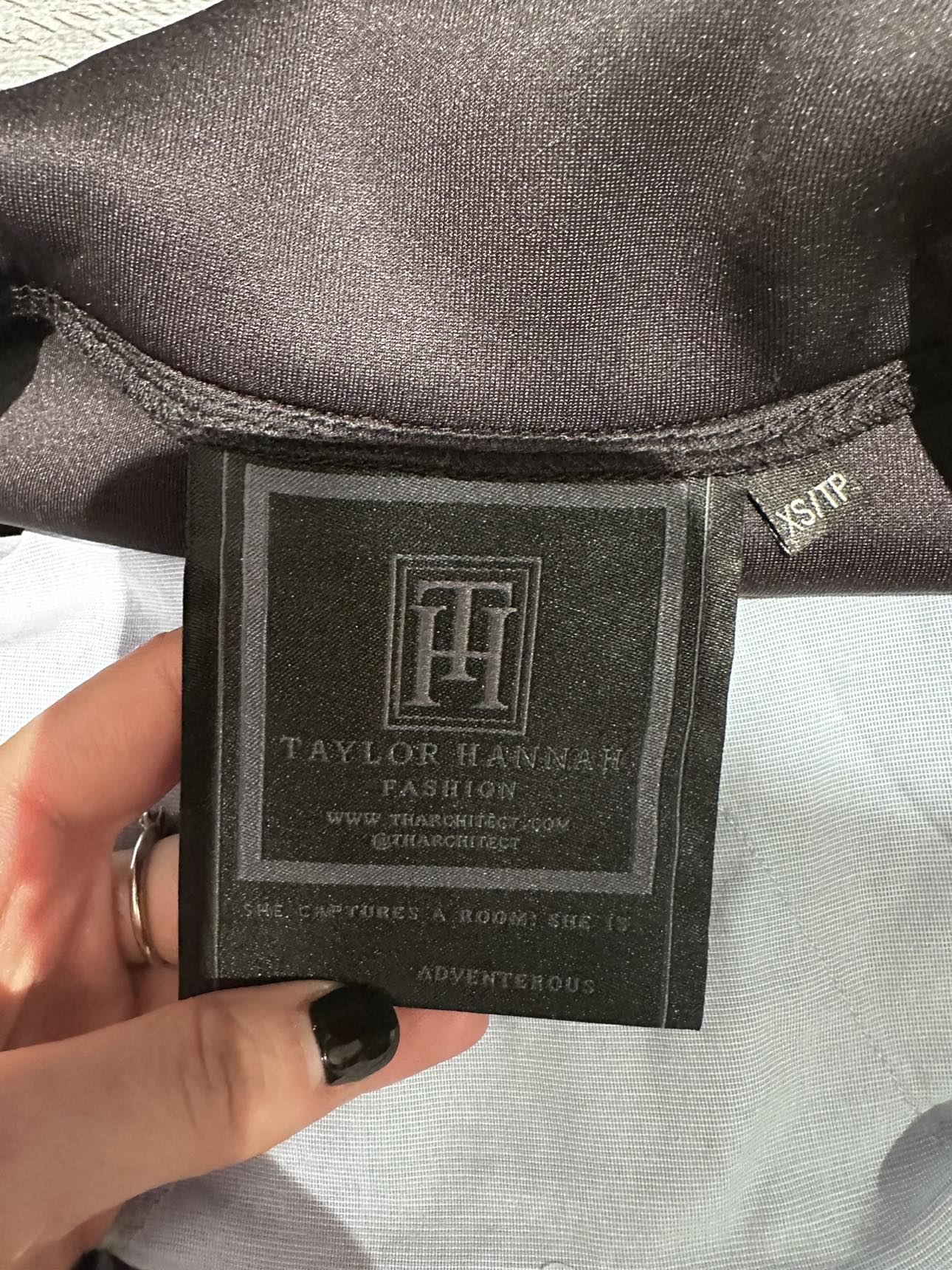 New jacket, brand Taylor Hannah , Size XS image indicator(3)