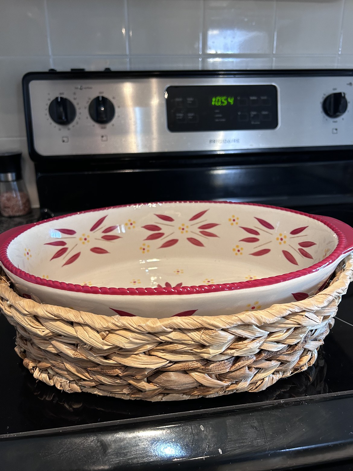 TEMP tations ceramic baking dish with woven straw trivet basket image indicator(3)
