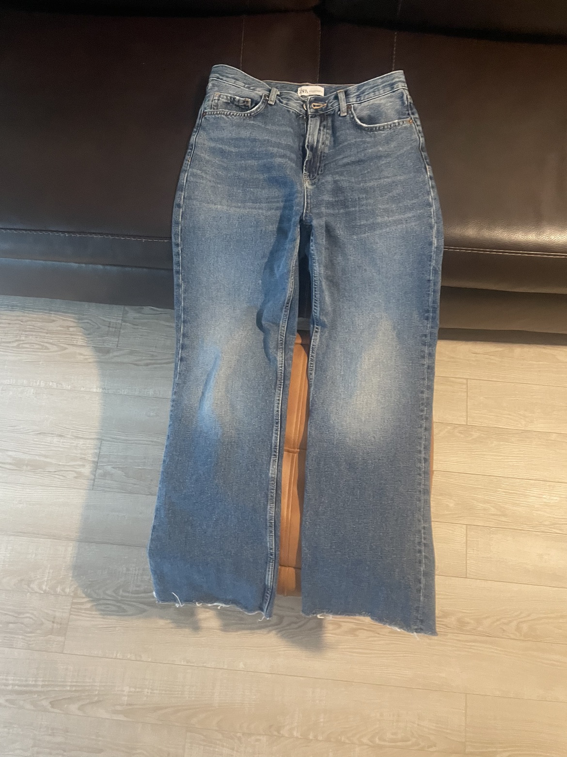 Zara HIGH RISE - WIDE LEG - FULL LENGTH JEANS image indicator(2)