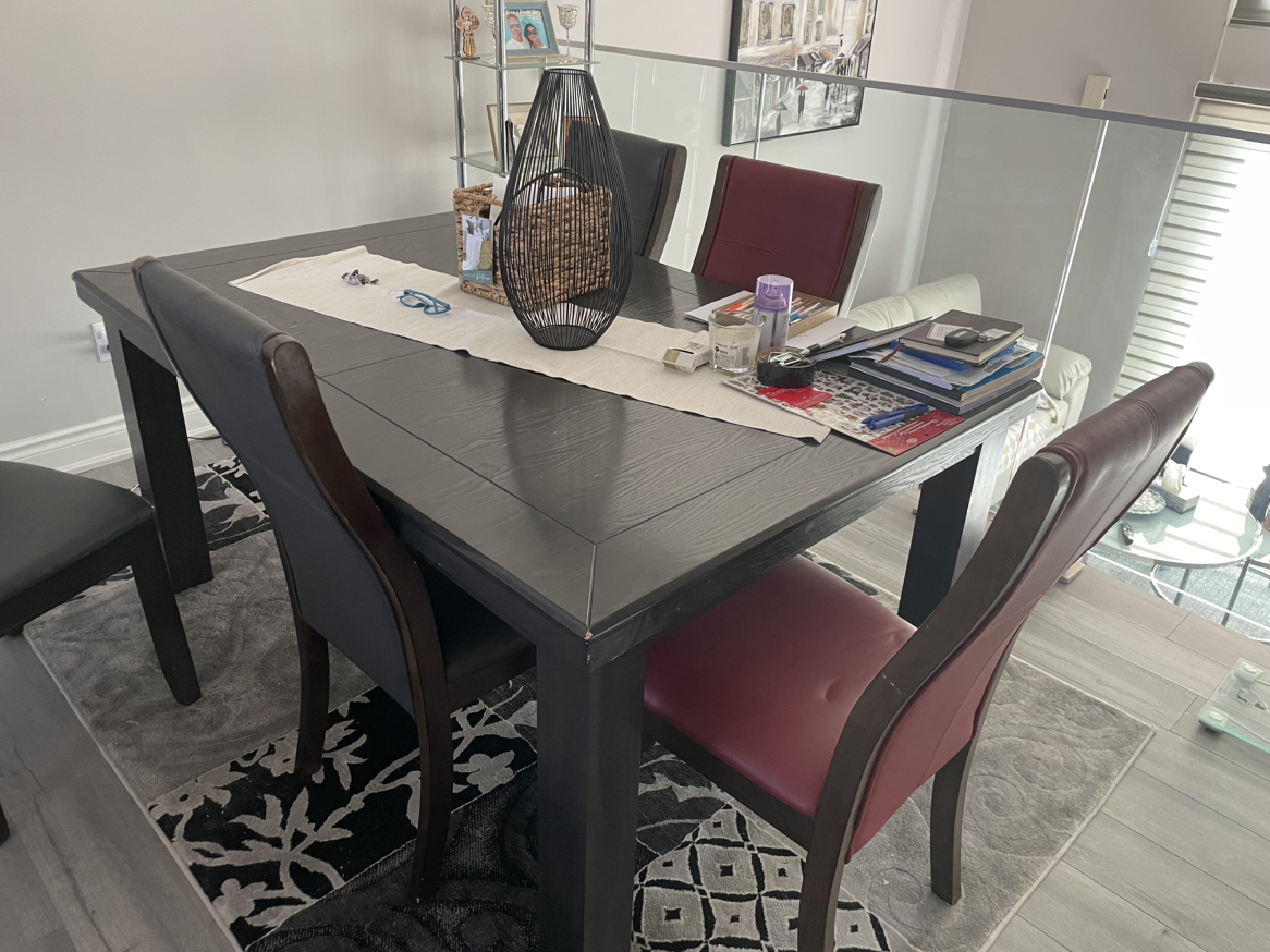 Table and chairs for sale - photo 3