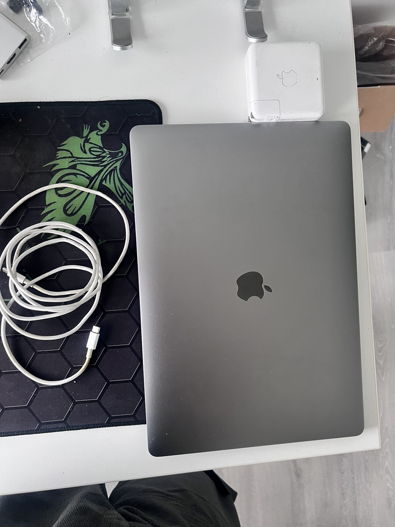 🔥 Macbook Pro 2018 15-inch i7 New  Battery - photo 2