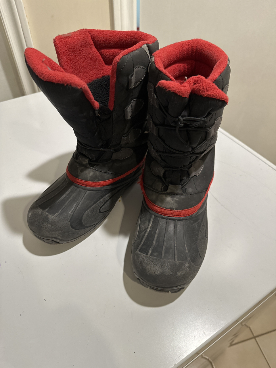 Snow boot size 3