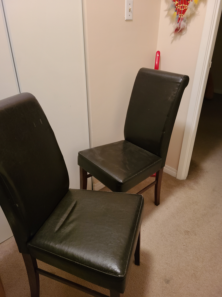 4 Chairs