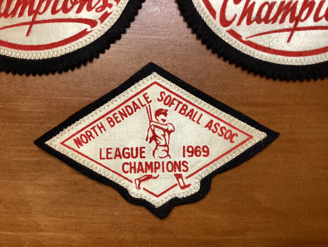 3. 1969 NORTH BENDALE SOFTBALL ASSOC. CHAMPS crests - photo 2