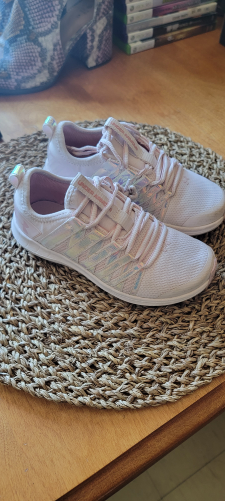 Pink under armor shoes image indicator(2)