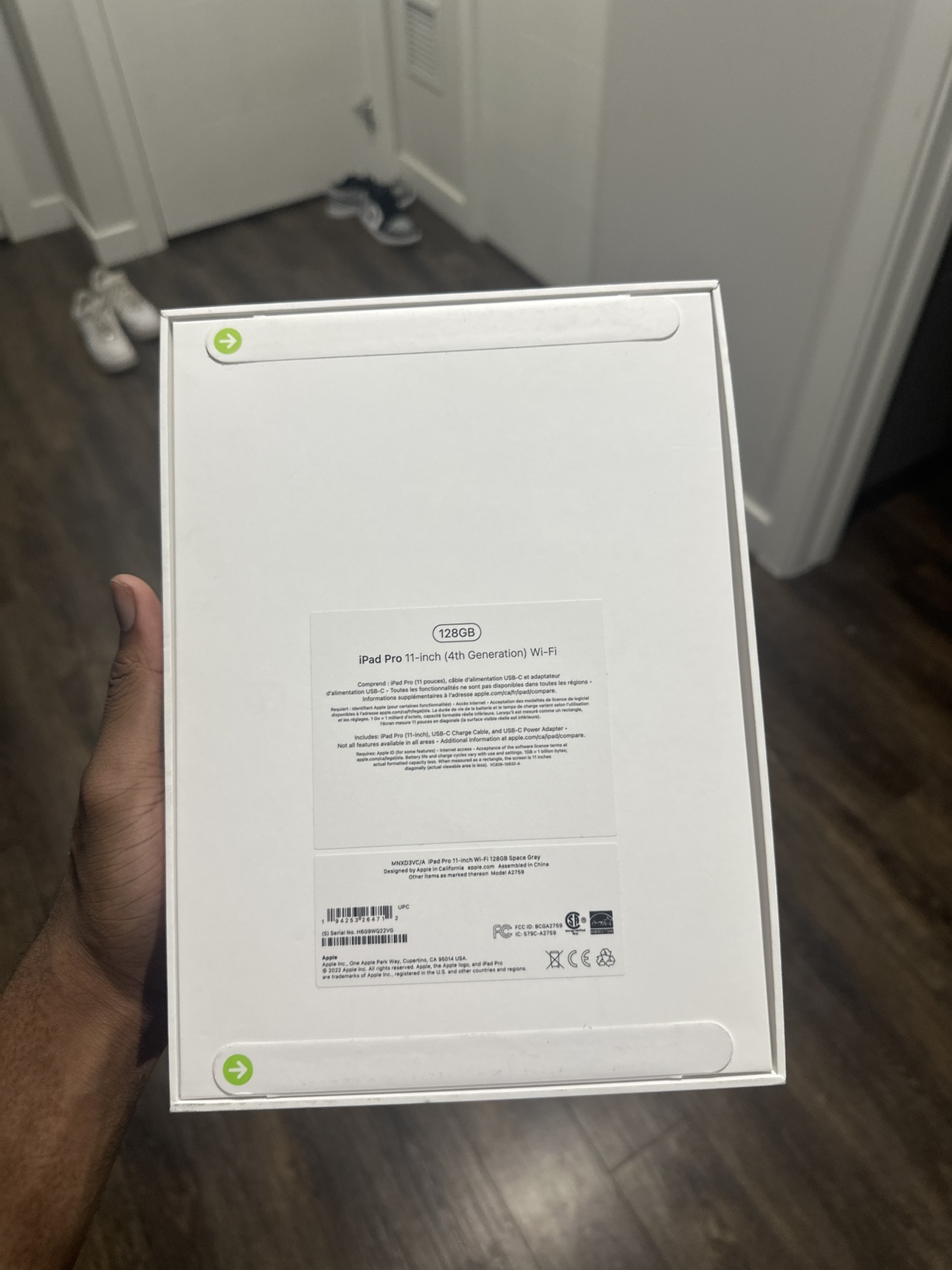 iPad Pro 11 inch 4th Gen - photo 2