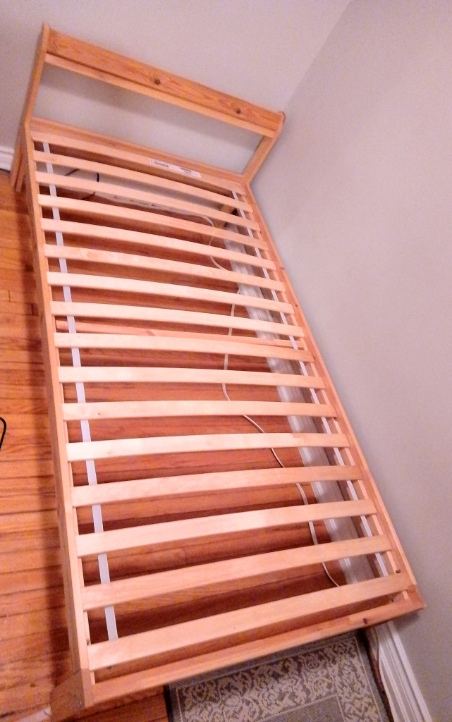 Twin sized bed and memory foam mattress image indicator(4)