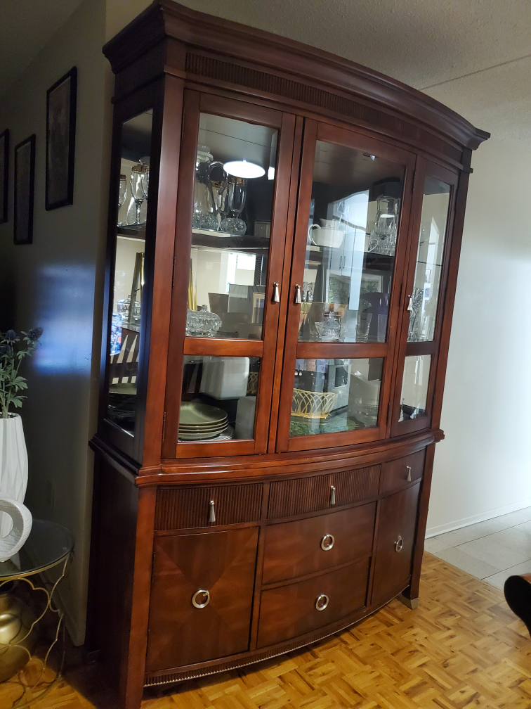 Buffet & Hutch - photo 2