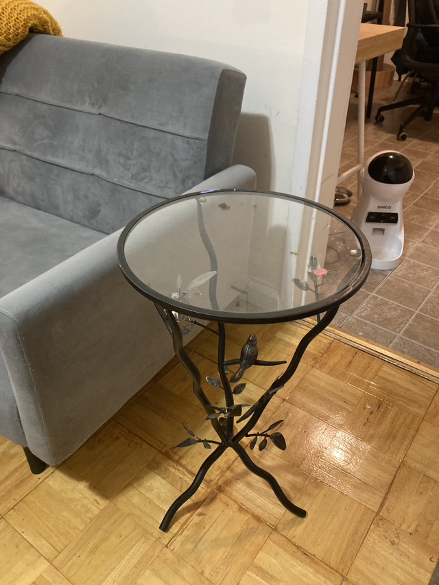 🎁 Cute round side table