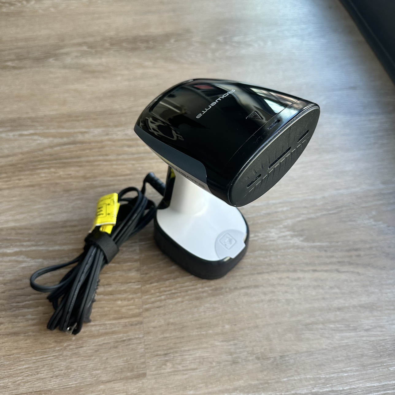 Selling Rowenta Pocket Steamer