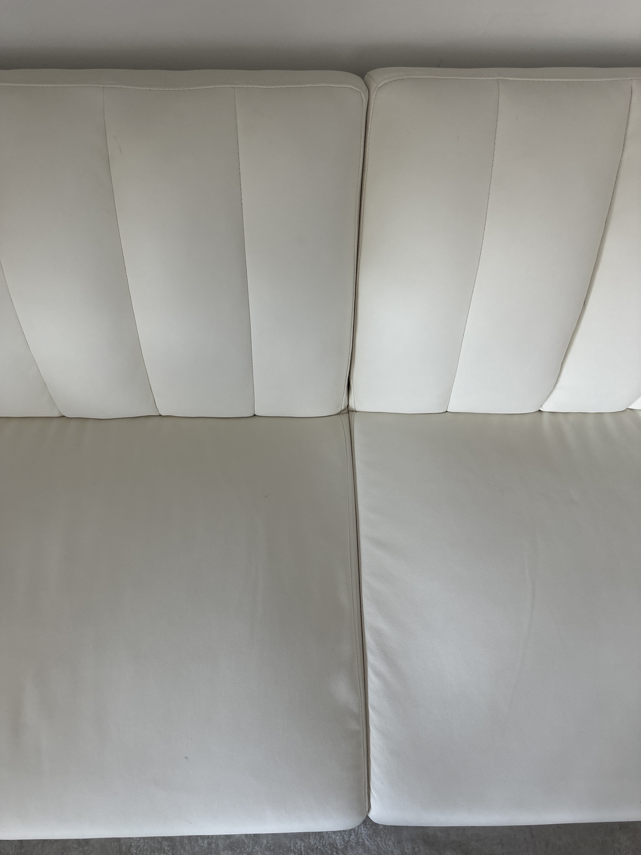 White sofa bed - photo 3