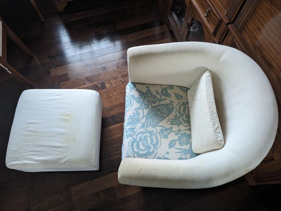 White bucket seat with ottoman image indicator(2)