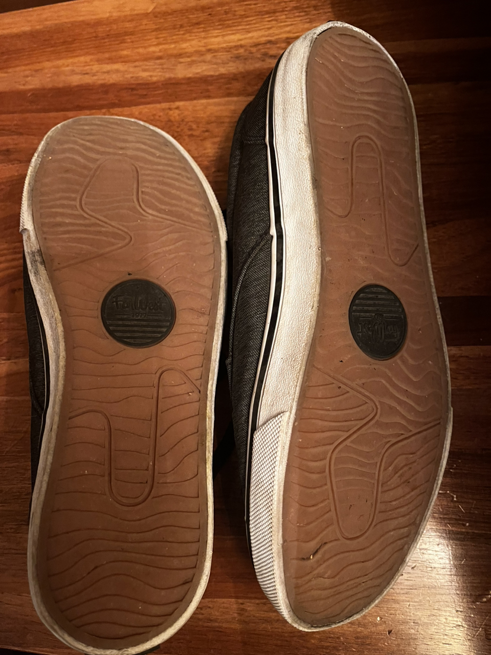 Dark grey lace up casual men’s shoes - photo 3