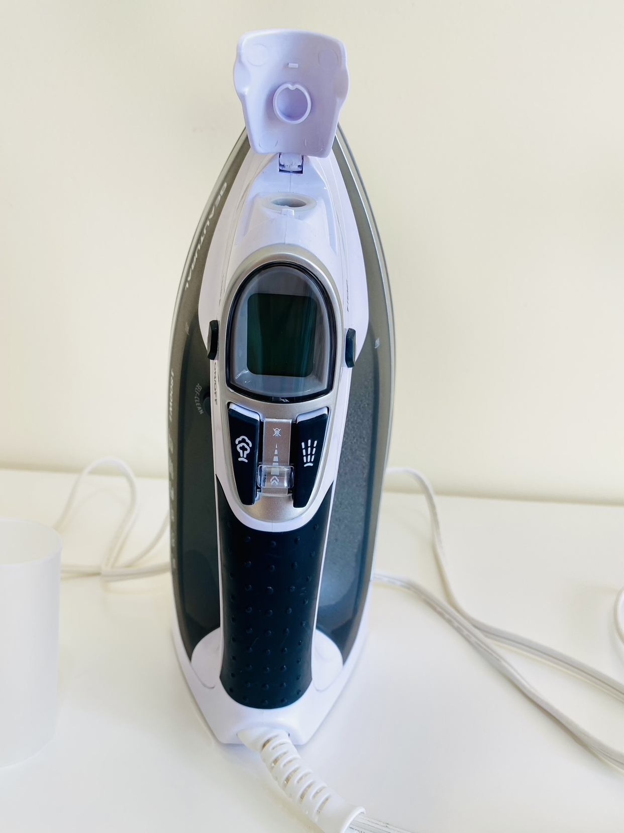 BEAUTURAL (amazon) 1800W- steam iron w/ digital lcd screen - photo 5