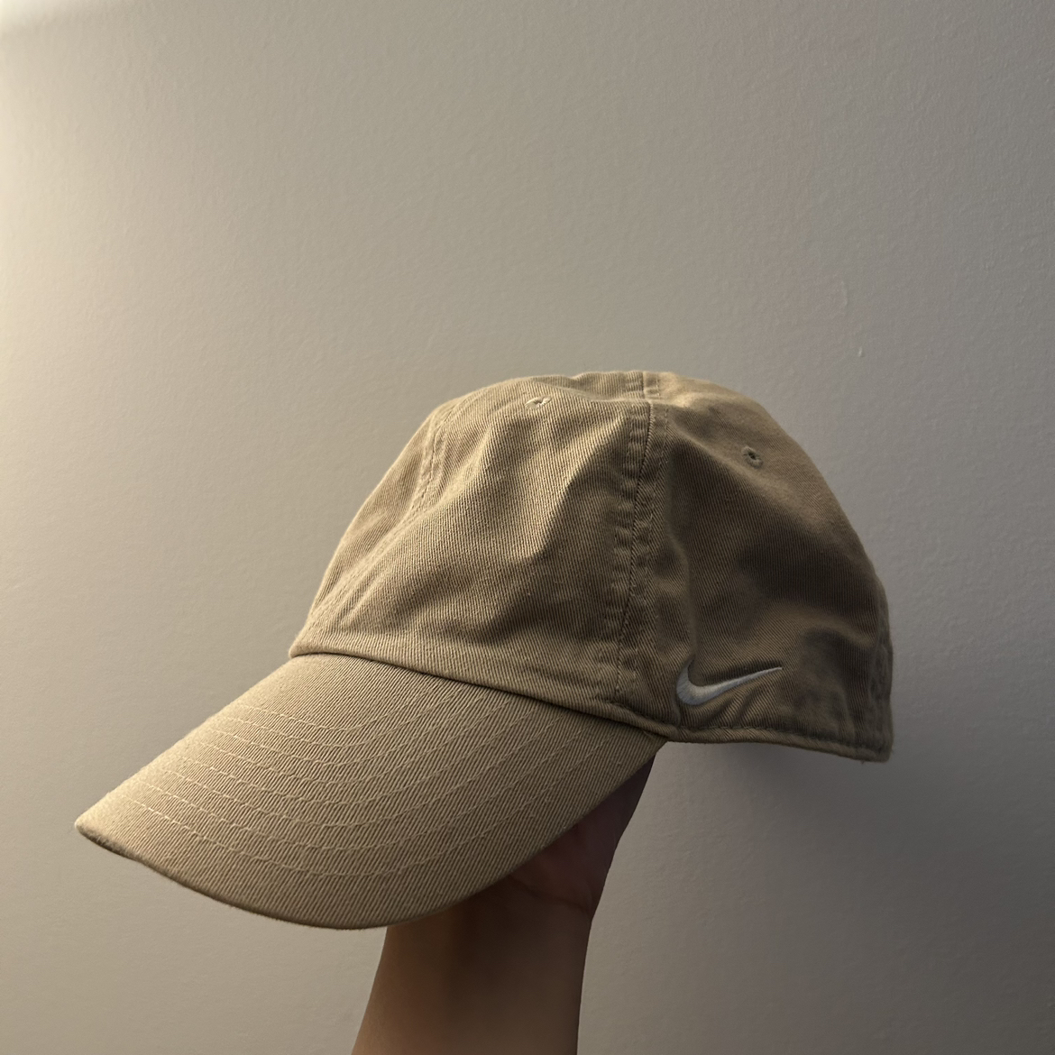 Nike cap thumbnail