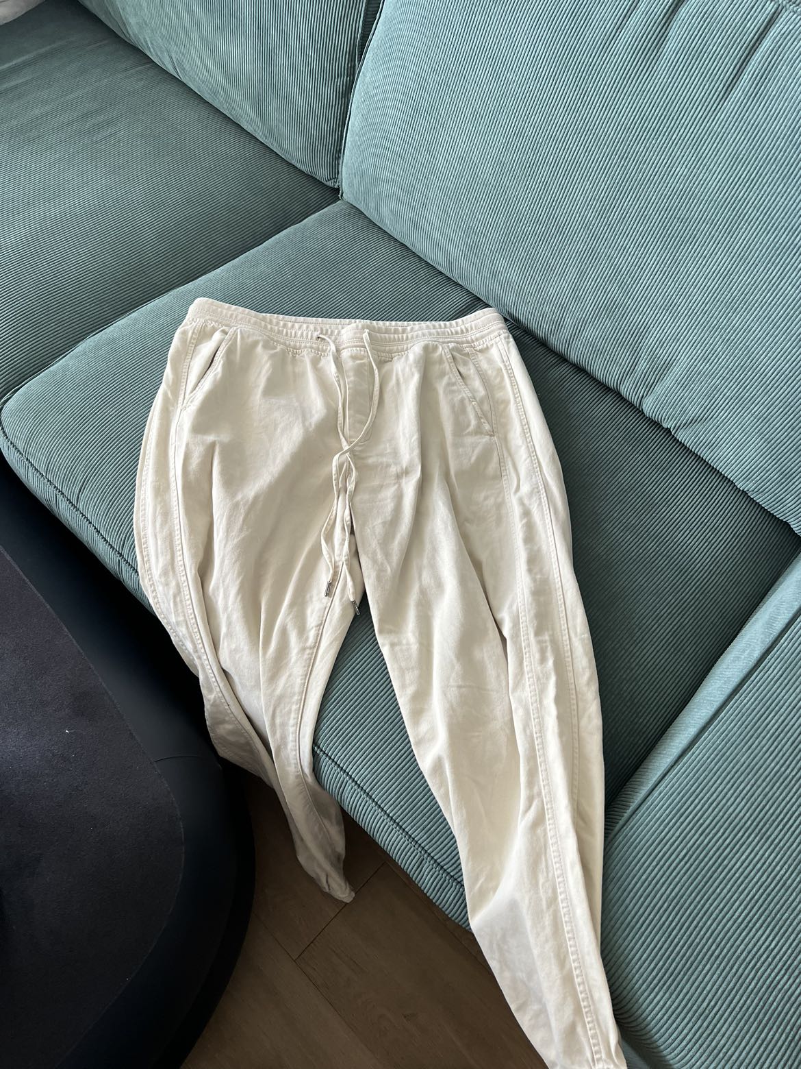 GAP pants thumbnail
