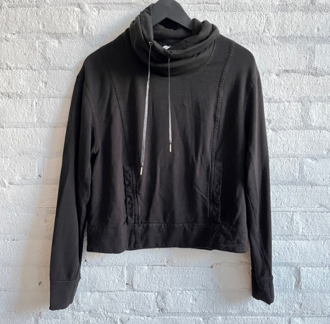 Helmut Lang top image indicator(2)