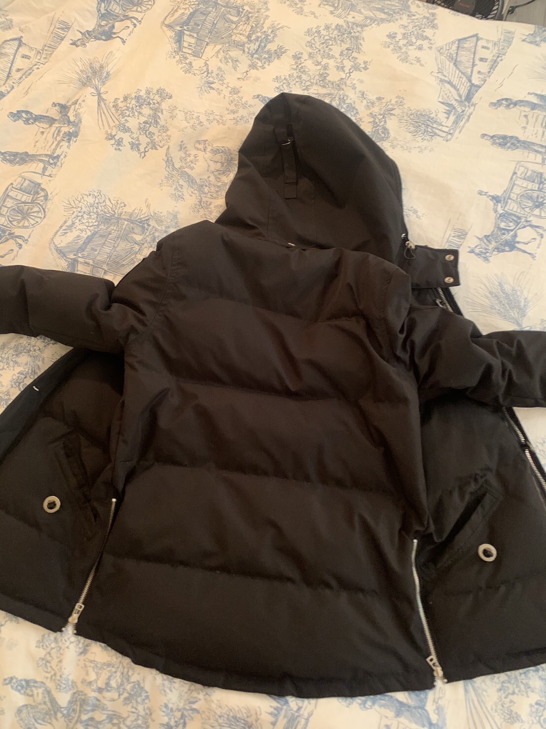 Moose knuckles women size S removable hood downtown image indicator(2)