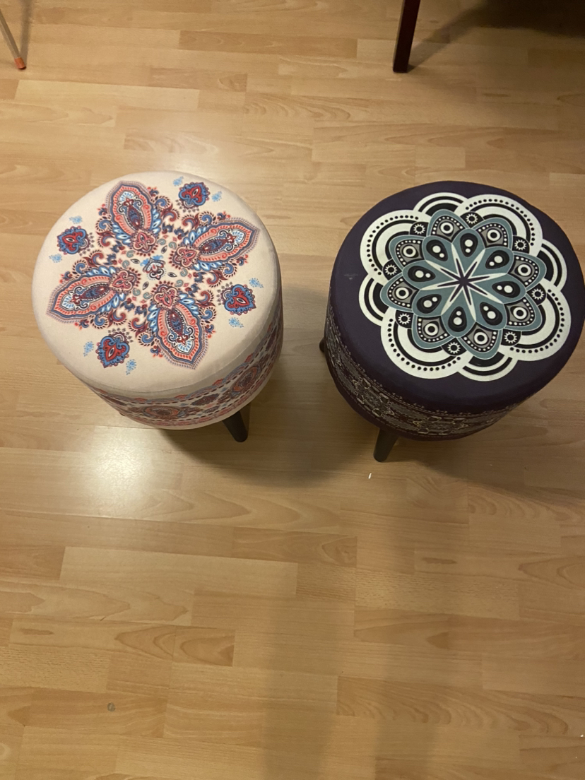 2 ottomans - photo 2