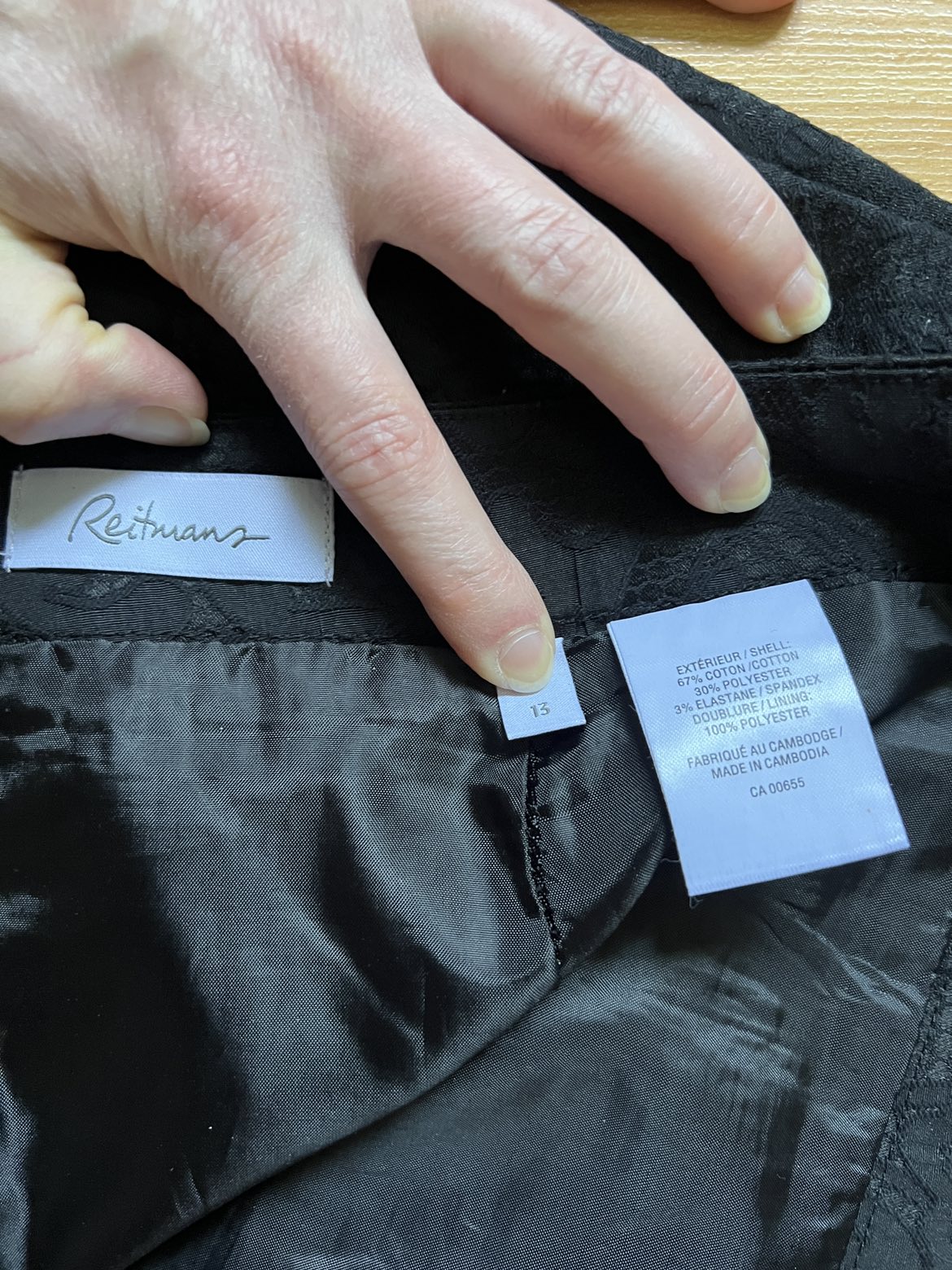 Reitmans midi black skirt image indicator(3)