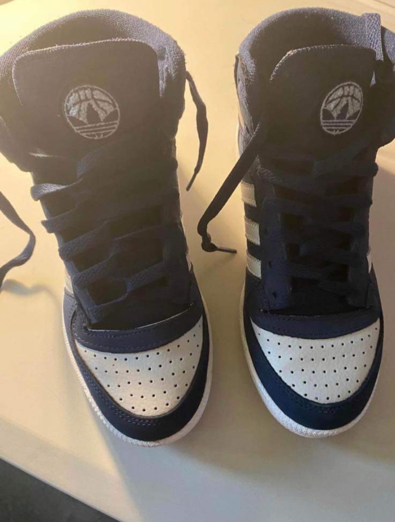 Adidas US size 5 for boys image indicator(3)