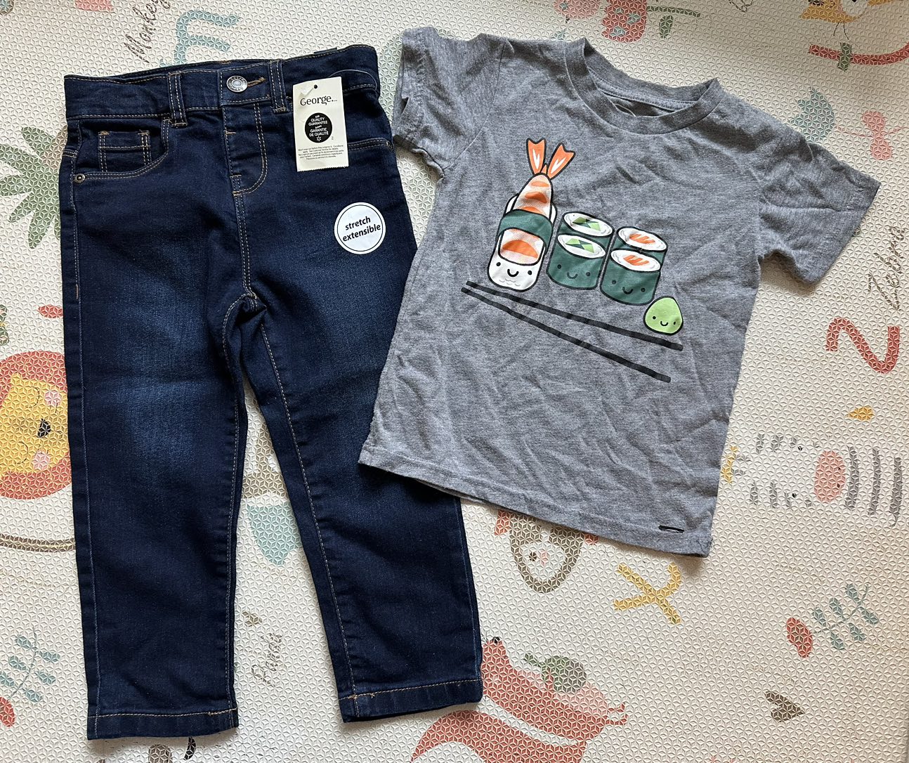 Set of toddler 3-4T clothing thumbnail