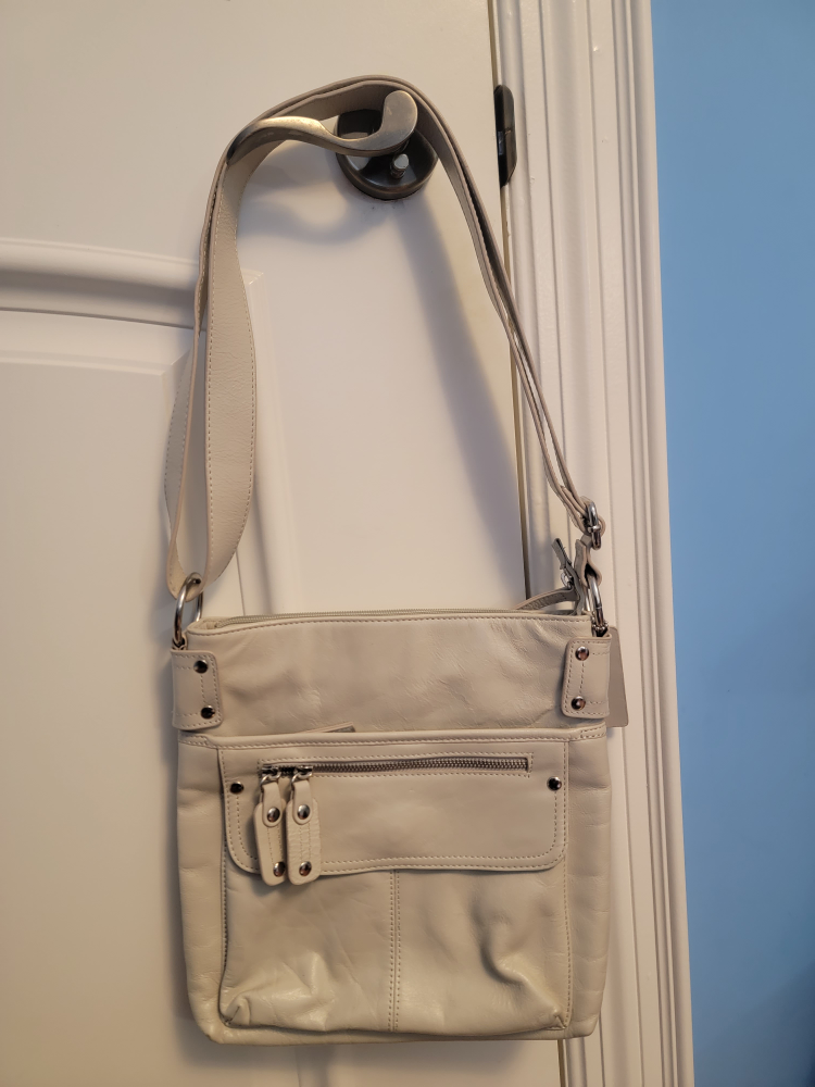 Danier Leather Bag - photo 2