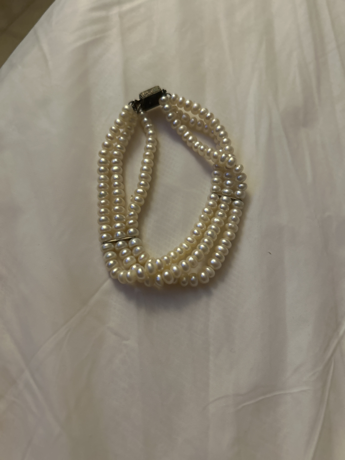 Pearl Bracelet thumbnail