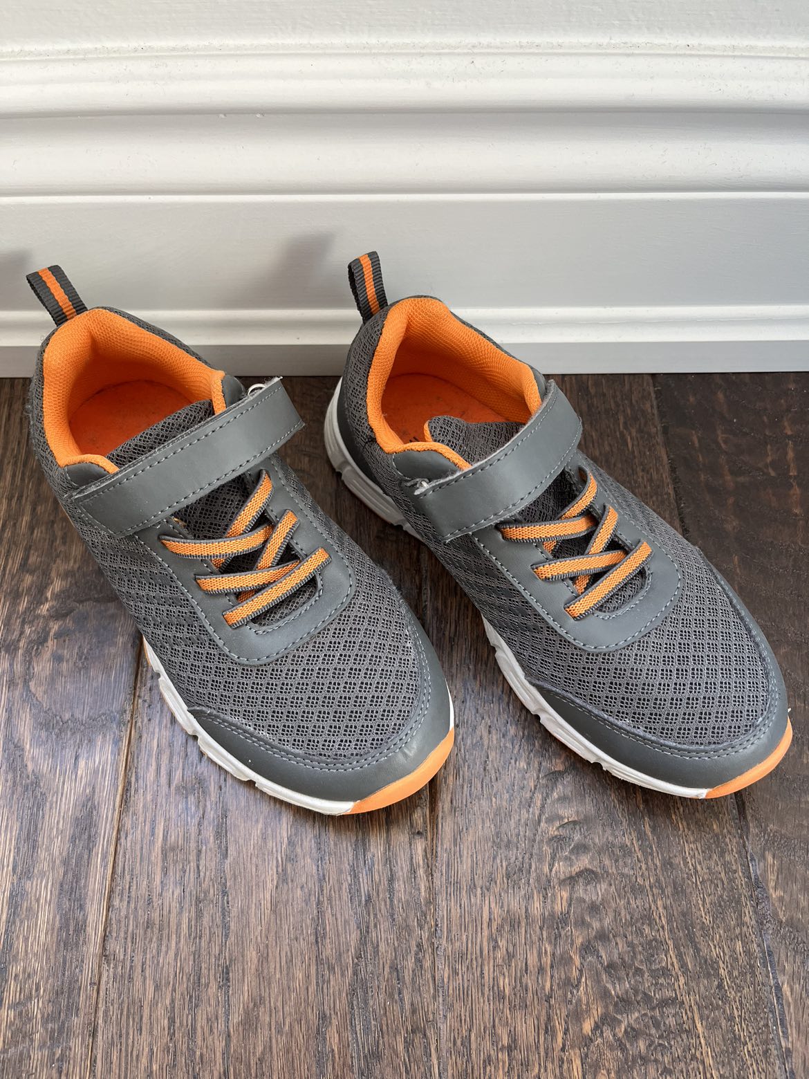 Brand new sneakers! Never worn!! Size 13