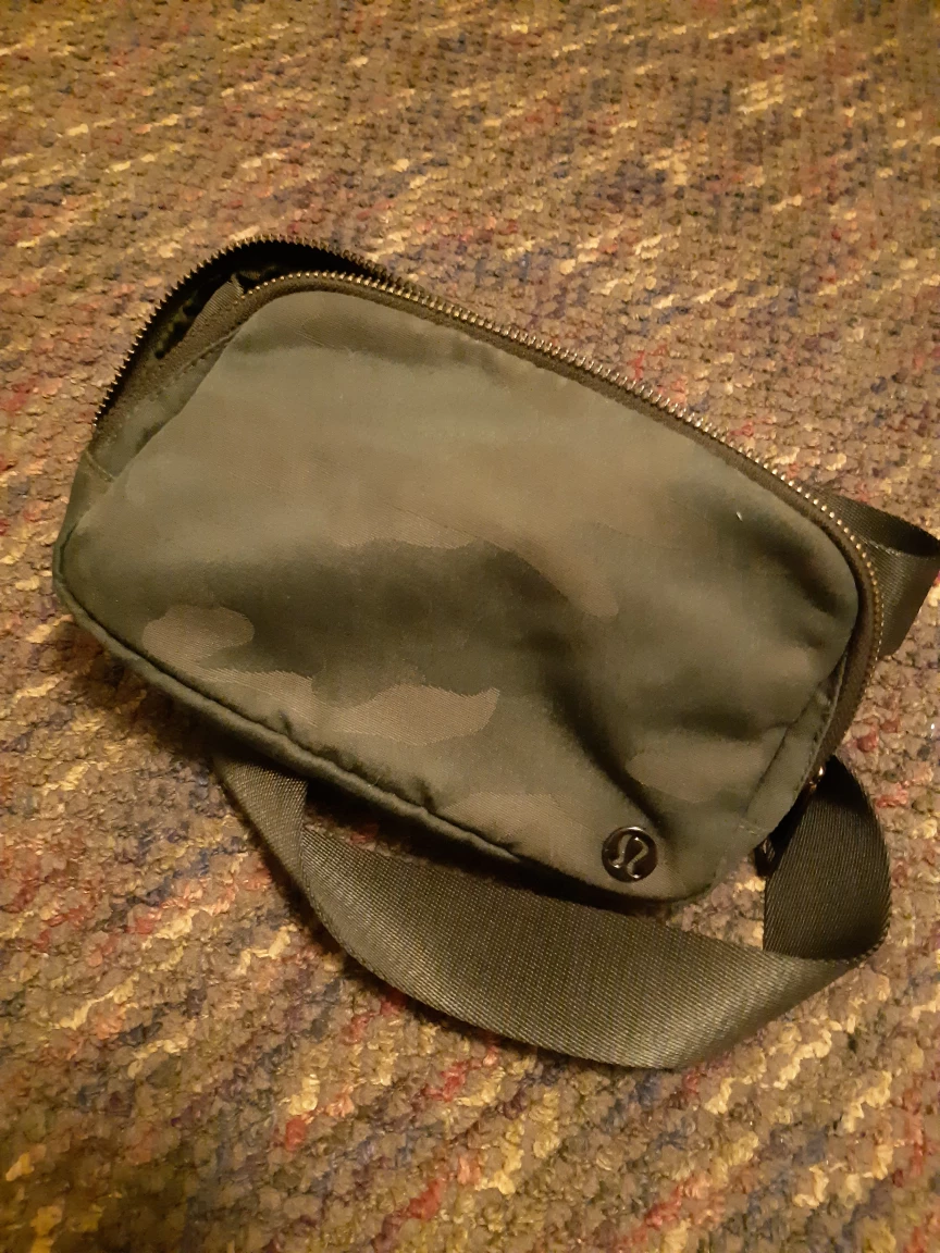 Lululemon Fanny Pack / Belt Bag