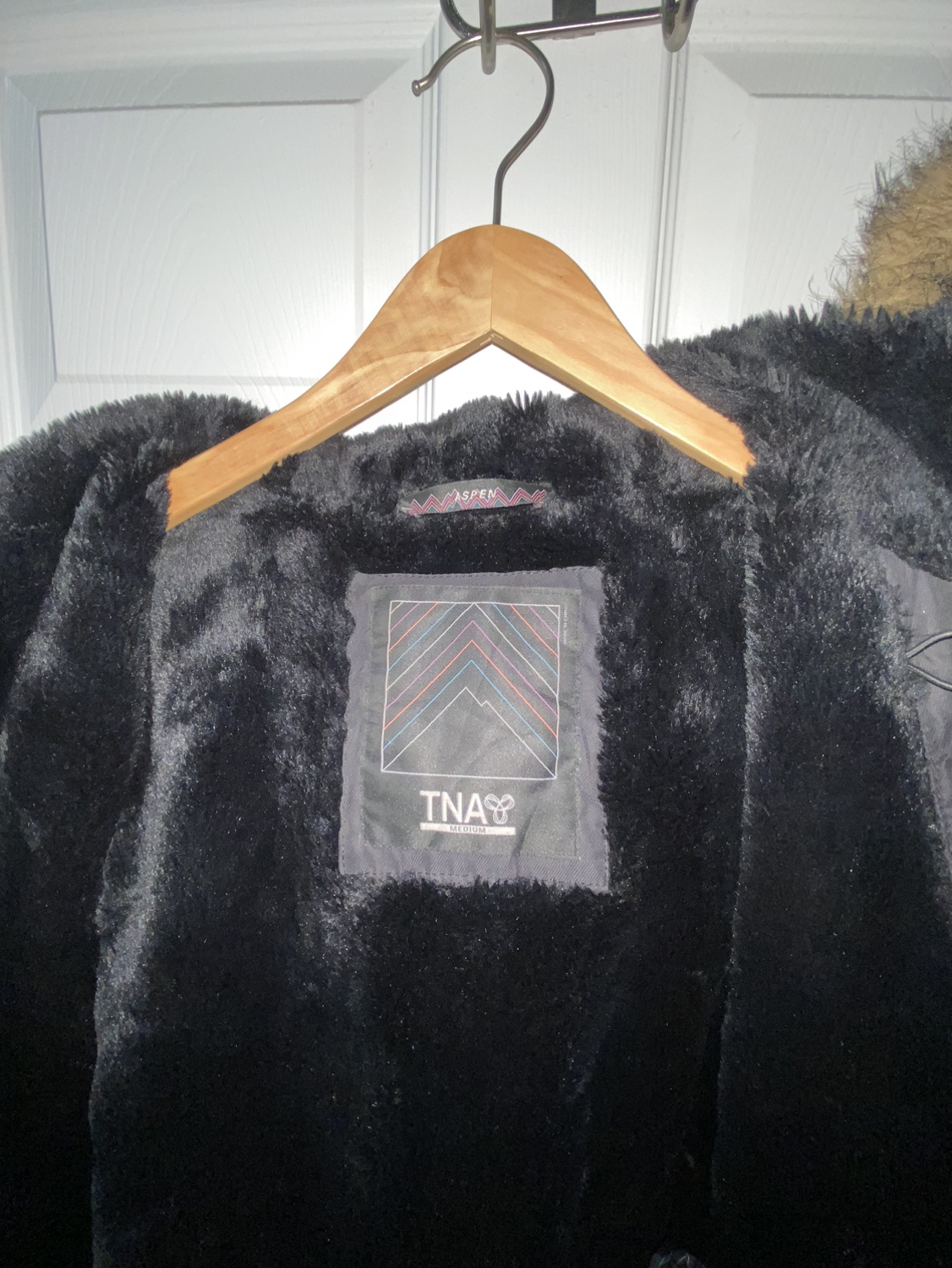 TNA Aritzia Aspen Black Winter Jacket Parka Medium image indicator(4)